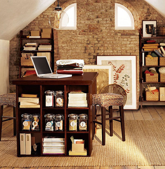 Фотография: Офис в стиле Лофт, Кабинет, Интерьер комнат, Системы хранения – фото на INMYROOM