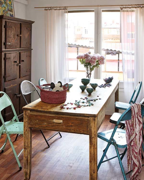 Фотография: Кухня и столовая в стиле Прованс и Кантри, Современный, Гостиная, Декор интерьера, Интерьер комнат, Цвет в интерьере, Проект недели, Стены – фото на INMYROOM