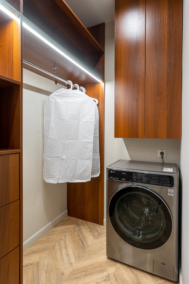 Фотография: Гардеробная в стиле Современный, Квартира, Проект дня, Казань, 3 комнаты, 60-90 метров, Марьям Разуваева – фото на INMYROOM