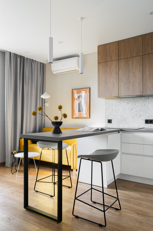 Фотография: Кухня и столовая в стиле Современный, Минимализм, Малогабаритная квартира, Квартира, Проект дня, Краснодар, 2 комнаты, до 40 метров, Анна Чернова – фото на INMYROOM