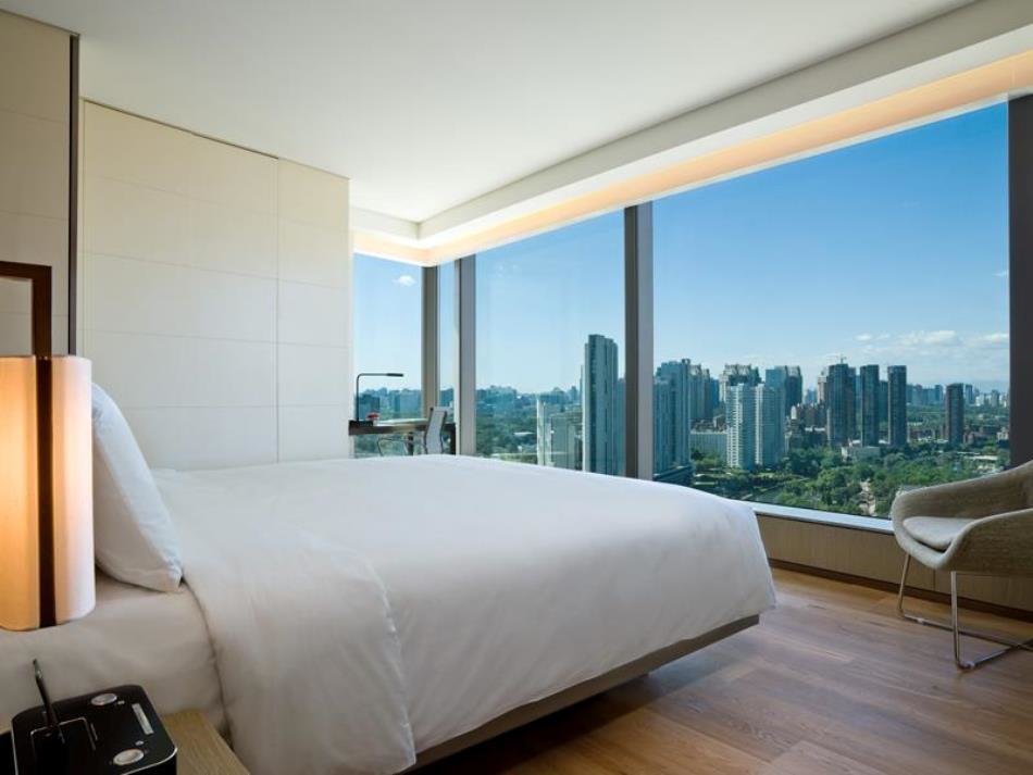 Фотография: Спальня в стиле Современный, Дома и квартиры, Городские места, Бразилия – фото на INMYROOM Фотография: Спальня в стиле Современный, Дома и квартиры, Городские места, Бразилия – фото на INMYROOM