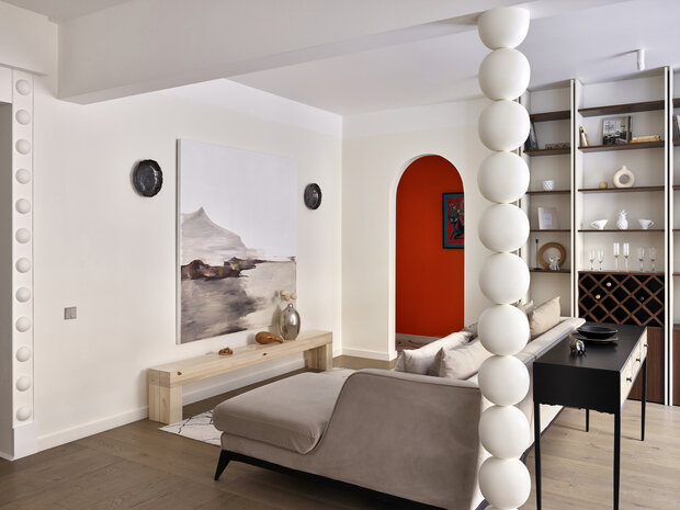 Фотография: Гостиная в стиле Эклектика, Современный, Квартира, Проект дня, Москва, Сталинка, Кирпичный дом, 3 комнаты, Более 90 метров, Ирина Фролочкина, Артём Ерыков – фото на INMYROOM