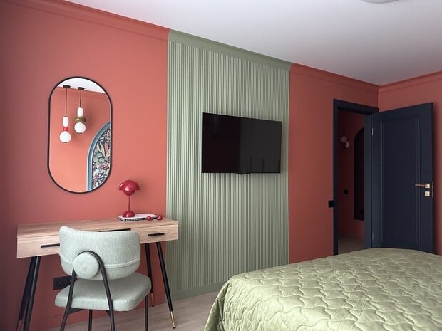 Фотография: Спальня в стиле Современный, Эклектика, Квартира, Проект дня, двухкомнатная квартира в хрущевке, ремонт в хрущевке, Калининград, переделка хрущевки, как обустроить двухкомнатную квартиру в хрущевки, ремонт хрущевки, Хрущевка, 2 комнаты, 40-60 метров, интерьер хрущевке, интерьер хрущевки, как обновить хрущевку, дизайн хрущевки, ремонт в хрущёвке, Екатерина Трусова – фото на INMYROOM