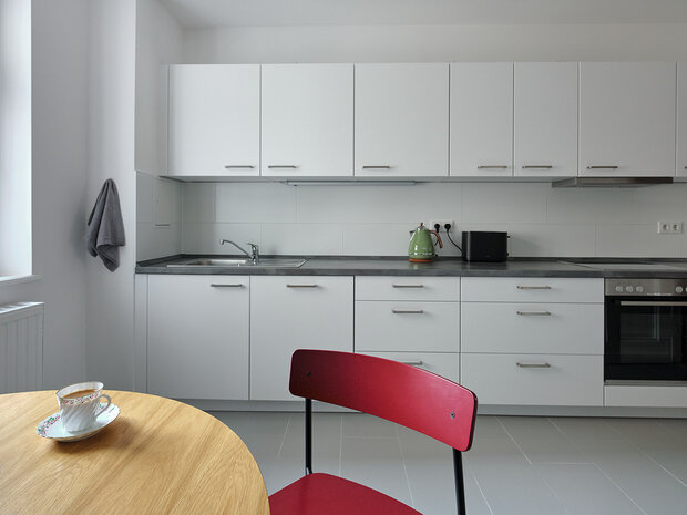 Фотография: Кухня и столовая в стиле Современный, Минимализм, Квартира, Проект дня, Берлин, 2 комнаты, 60-90 метров, современный с элементами минимализма и лофта, Елена Коломейцева – фото на INMYROOM