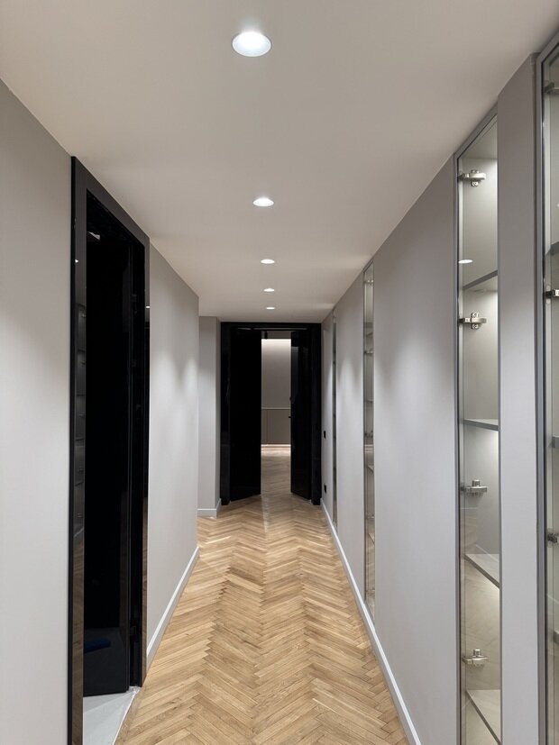 Фотография: Прихожая в стиле Современный, Квартира, Проект дня, Москва, 4 и больше, Более 90 метров, современный с элементами модерна, Игорь Голубев – фото на INMYROOM