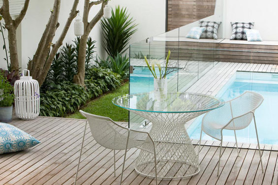 Фотография: Терраса в стиле Минимализм, Кухня и столовая, Австралия, Ландшафт, Стиль жизни, Бассейн, Сад – фото на INMYROOM