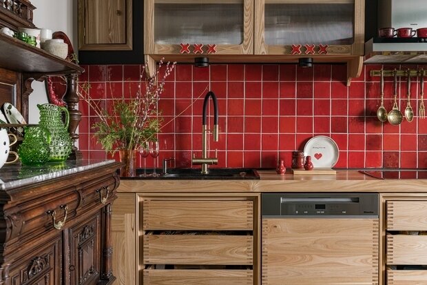 Фотография: Кухня и столовая в стиле Прованс и Кантри, Эклектика, Винтажный, Квартира, Проект недели, Блочный дом, 3 комнаты, Более 90 метров, Уфа, Юлия Мусина, Александр Сафаров, PRSPKT Architects – фото на INMYROOM