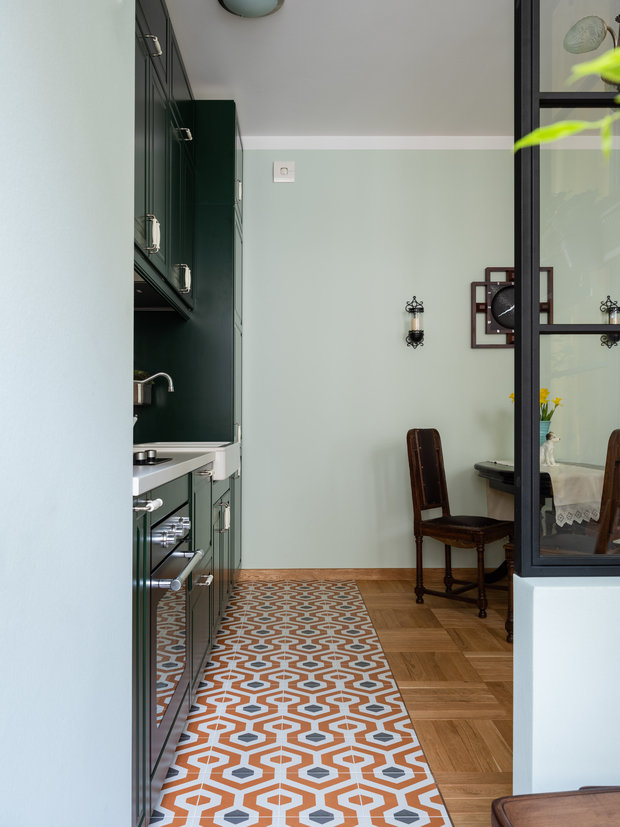 Фотография: Кухня и столовая в стиле Прованс и Кантри, Эклектика, Квартира, Проект недели, Санкт-Петербург, 2 комнаты, 40-60 метров, Людмила Данилевич – фото на INMYROOM