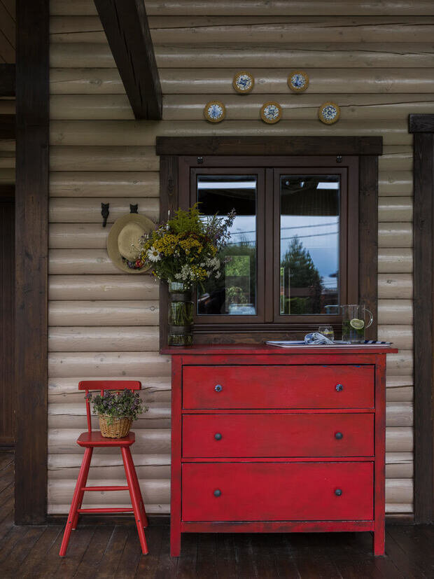 Фотография: Терраса в стиле Прованс и Кантри, Винтажный, Дом, Переделка, Дача, как декорировать загородный дом, интерьер дома, дача в русском стиле, интерьер загородного дома, как обустроить загородный дом, как оформить дом, дизайн интерьера загородного дома, как оформить дачный дом, маленький загородный дом, необычный загородный дом, до 40 метров, дизайн загородного дома, дача дизайн, дизайн дачи, дизайн дачного дома, интерьер дачного дома, переделка дачного дома, загородный дом дизайн, ремонт дачи, дом загородный – фото на INMYROOM