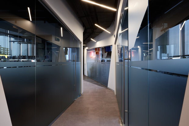 Фото из портфолио Геометрия пространства для офиса – фотографии дизайна интерьеров на INMYROOM