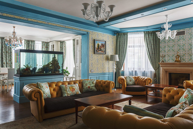 Фотография: Гостиная в стиле Классический, Дом, Проект недели, Дом и дача, Московская область, Сергей Красюк, мансарда в загородном доме, Елена Лапшина, Berloga, комната для подростка, детская для девочки – фото на INMYROOM
