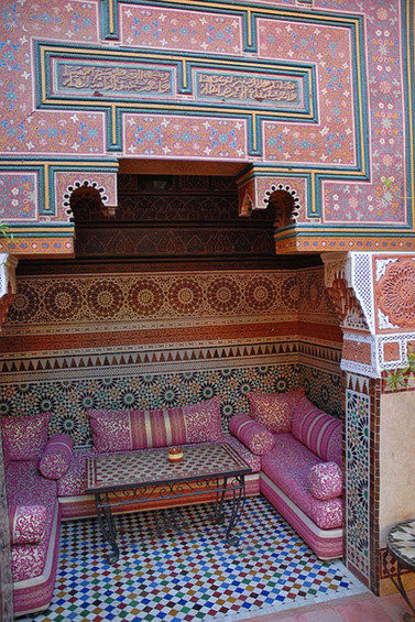 Фотография: Гостиная в стиле Восточный, Декор интерьера, Дом, Декор дома, Цвет в интерьере – фото на INMYROOM