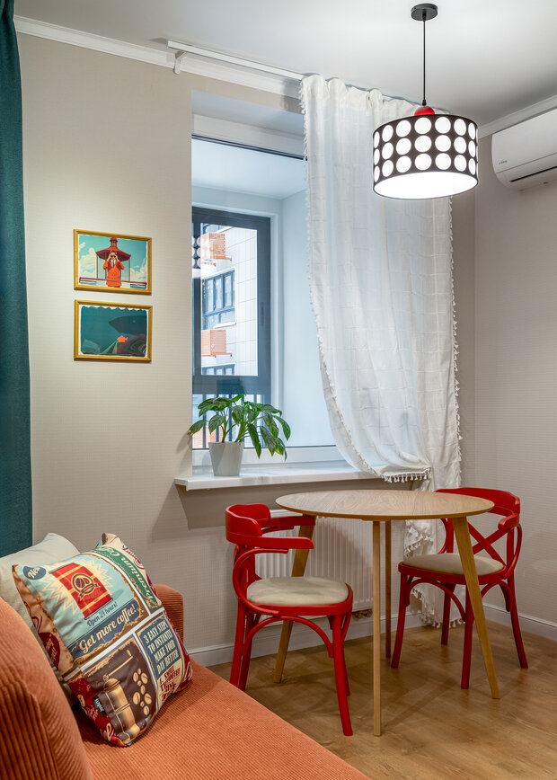 Фотография: Гостиная в стиле Современный, Малогабаритная квартира, Квартира, Студия, Проект дня, Москва, до 40 метров, малогабаритки, современный с элементами ретро, фото интерьера, дизайн интерьера фото, Светлана Немцова – фото на INMYROOM