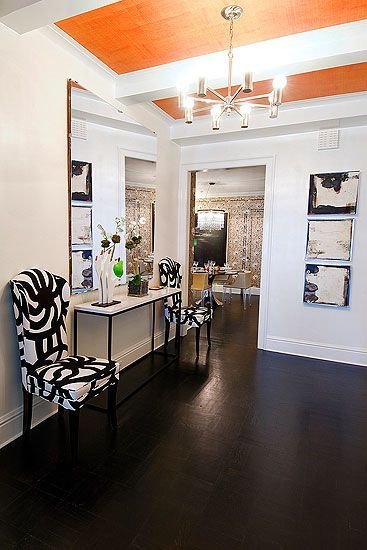 Фотография: Прихожая в стиле Прованс и Кантри, Декор интерьера, Дизайн интерьера, Цвет в интерьере, Потолок – фото на INMYROOM