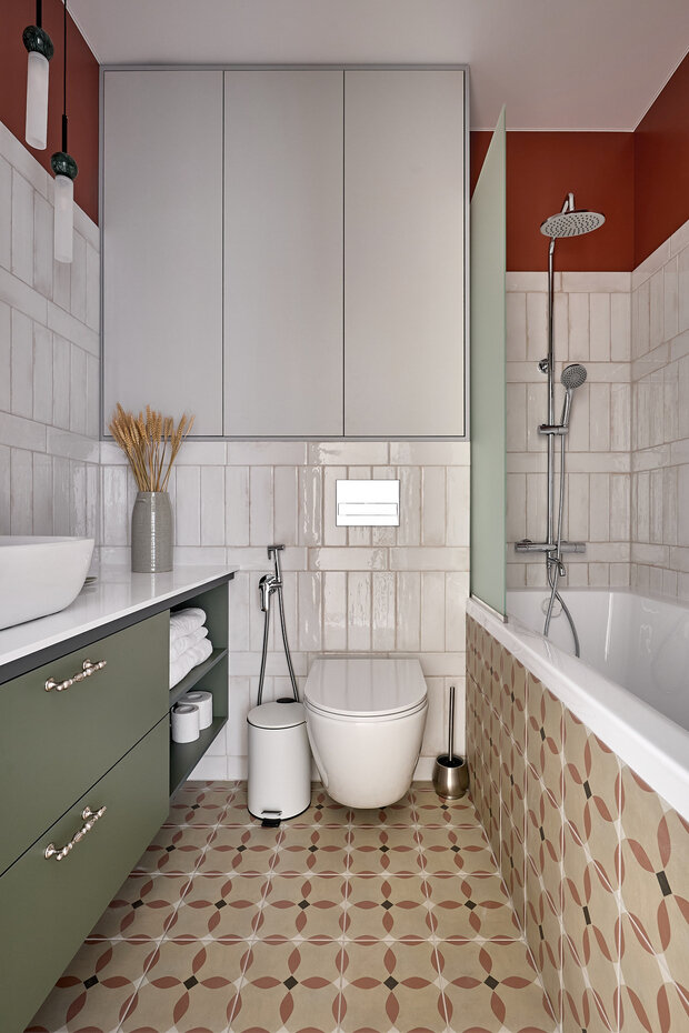 Фотография: Ванная в стиле Современный, Эклектика, Малогабаритная квартира, Квартира, Проект дня, Москва, П-44, Панельный дом, 1 комната, 40-60 метров, современный с элементами эклектики – фото на INMYROOM