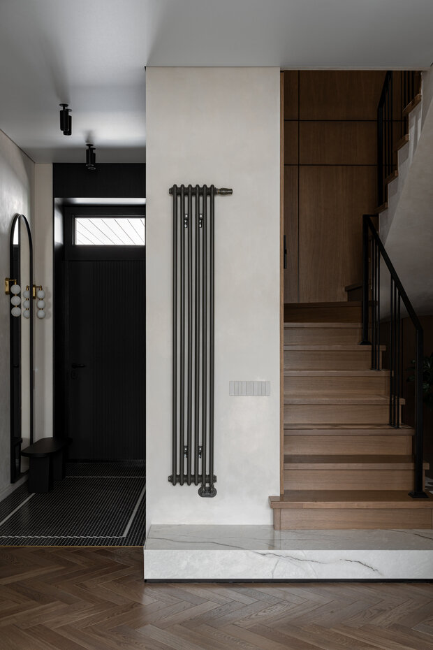 Фотография: Прихожая в стиле Современный, Дом, Проект дня, Дом и дача, Татарстан, Кирпичный дом, 4 и больше, Более 90 метров – фото на INMYROOM