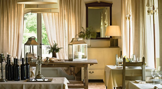 Фотография: Кухня и столовая в стиле Прованс и Кантри, Италия, Дома и квартиры, Городские места, Отель, Прованс – фото на INMYROOM