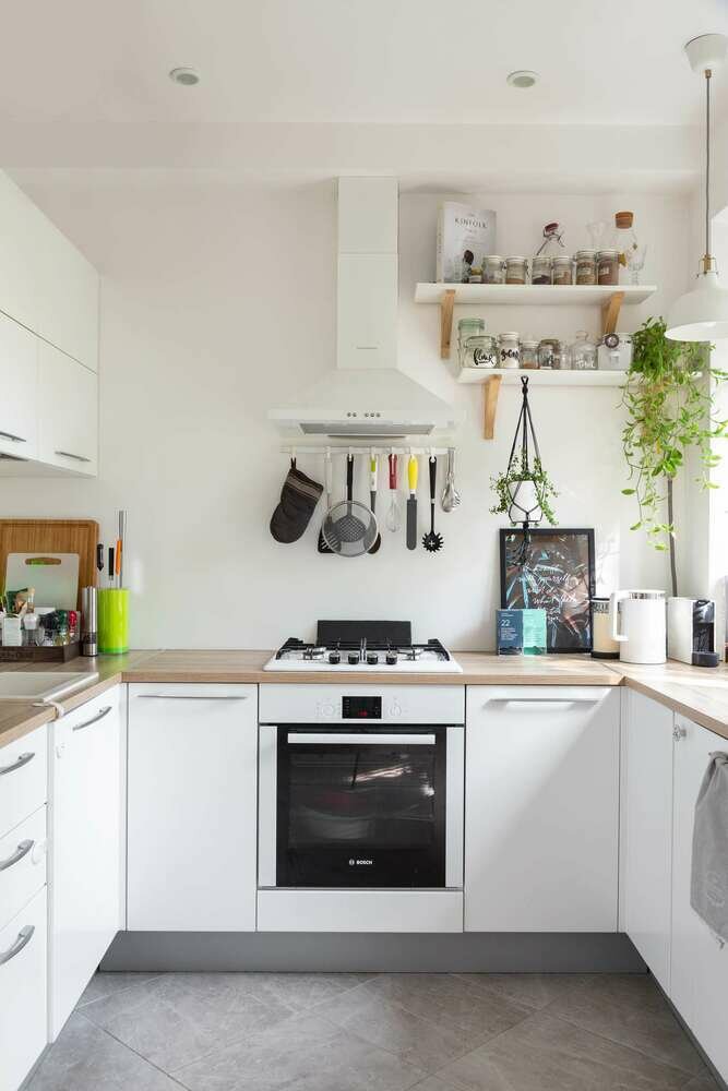 Фотография: в стиле , Кухня и столовая, Гид, кухня в хрущевке, как оформить интерьер кухни, эргономика маленькой кухни, Хрущевка – фото на INMYROOM Фотография: в стиле , Кухня и столовая, Гид, кухня в хрущевке, как оформить интерьер кухни, эргономика маленькой кухни, Хрущевка – фото на INMYROOM