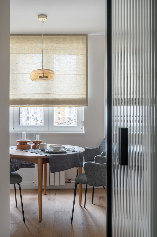 Фотография: Кухня и столовая в стиле Современный, Квартира, Проект дня, Москва, П-44, Панельный дом, 3 комнаты, 60-90 метров, Елизавета Матвейко – фото на INMYROOM Фотография: Кухня и столовая в стиле Современный, Квартира, Проект дня, Москва, П-44, Панельный дом, 3 комнаты, 60-90 метров, Елизавета Матвейко – фото на INMYROOM