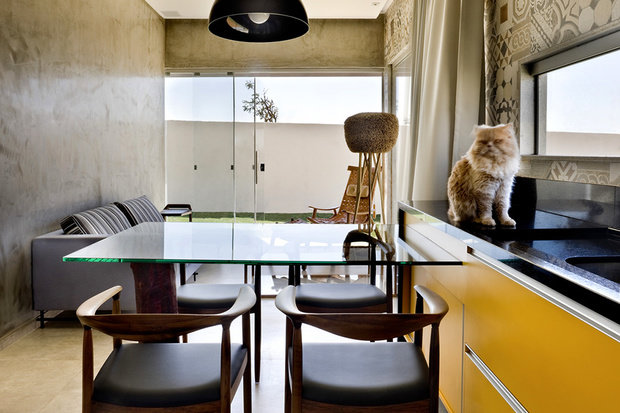 Фотография: Кухня и столовая в стиле Современный, Декор интерьера, Дом, Дома и квартиры, Архитектурные объекты – фото на INMYROOM