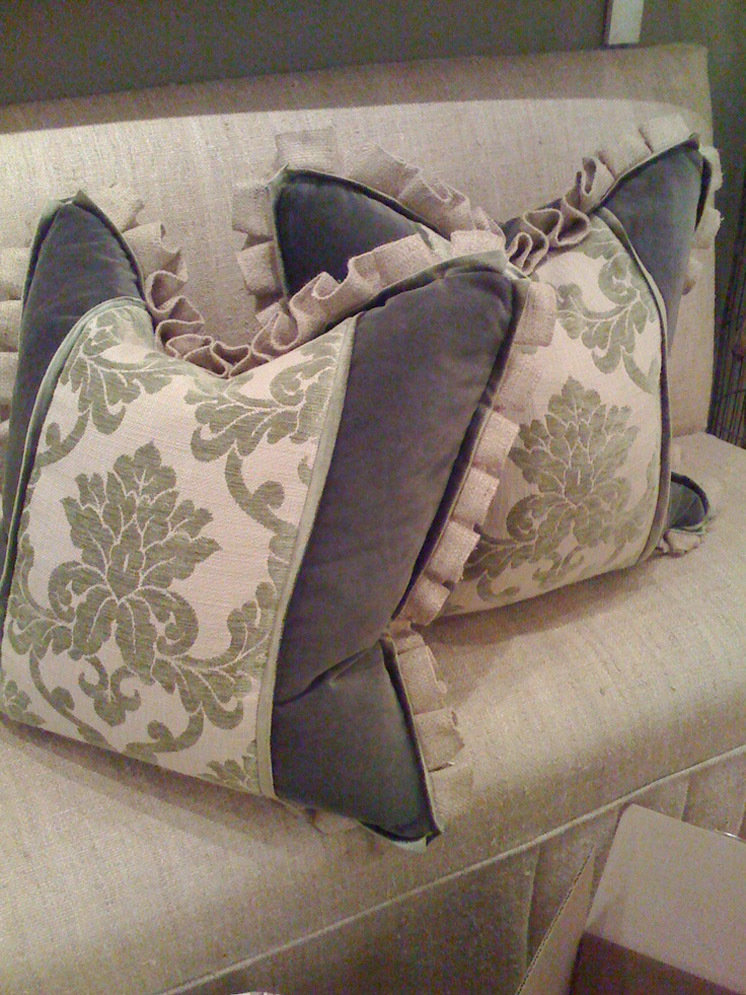 Фотография: Аксессуары в стиле Прованс и Кантри, Современный, Декор интерьера, Текстиль, Подушки, Шторы – фото на INMYROOM Фотография: Аксессуары в стиле Прованс и Кантри, Современный, Декор интерьера, Текстиль, Подушки, Шторы – фото на INMYROOM