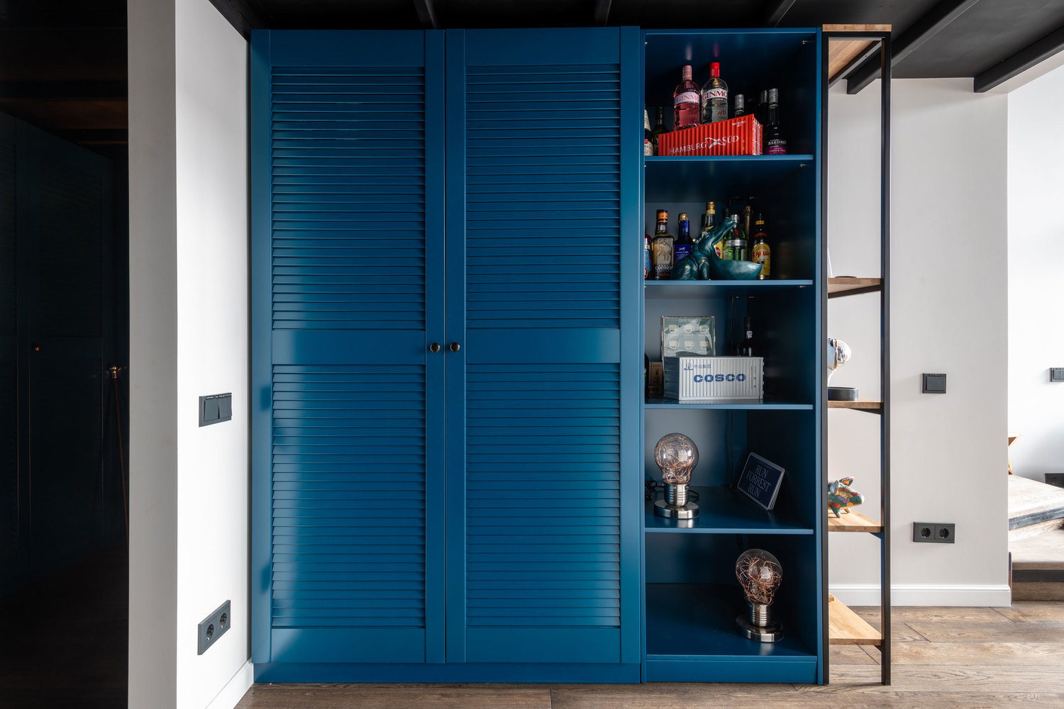 Фотография: Прихожая в стиле Лофт, Квартира, Студия, Проект недели, Москва, Кирпичный дом, 40-60 метров, Юлия Сологубова – фото на INMYROOM Фотография: Прихожая в стиле Лофт, Квартира, Студия, Проект недели, Москва, Кирпичный дом, 40-60 метров, Юлия Сологубова – фото на INMYROOM