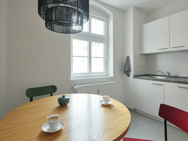 Фотография: Кухня и столовая в стиле Современный, Минимализм, Квартира, Проект дня, Берлин, 2 комнаты, 60-90 метров, современный с элементами минимализма и лофта, Елена Коломейцева – фото на INMYROOM