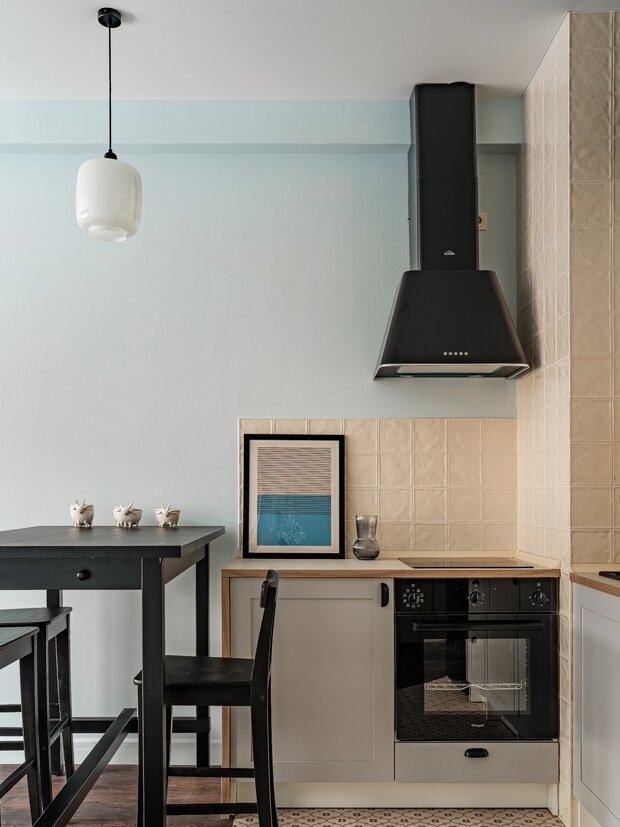 Фотография: Кухня и столовая в стиле Скандинавский, Современный, Винтажный, Квартира, Проект недели, Москва, 2 комнаты, 40-60 метров, Евгения Стефанович – фото на INMYROOM