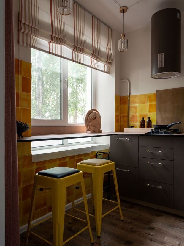 Фотография: Кухня и столовая в стиле Современный, Винтажный, Квартира, Проект дня, Москва, Хрущевка, 2 комнаты, 40-60 метров, Настасья Дуленко – фото на INMYROOM