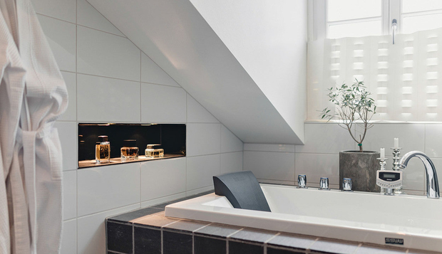 Фотография: Ванная в стиле Скандинавский, Современный, Малогабаритная квартира, Квартира, Терраса, Дома и квартиры, Мансарда – фото на INMYROOM