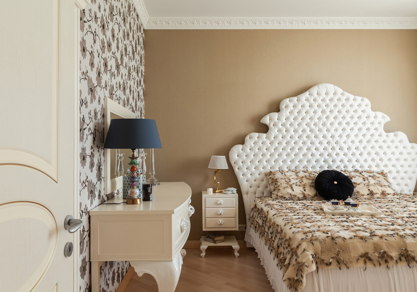 Фотография: Спальня в стиле Классический, Квартира, Дома и квартиры, Проект недели, Москва – фото на INMYROOM