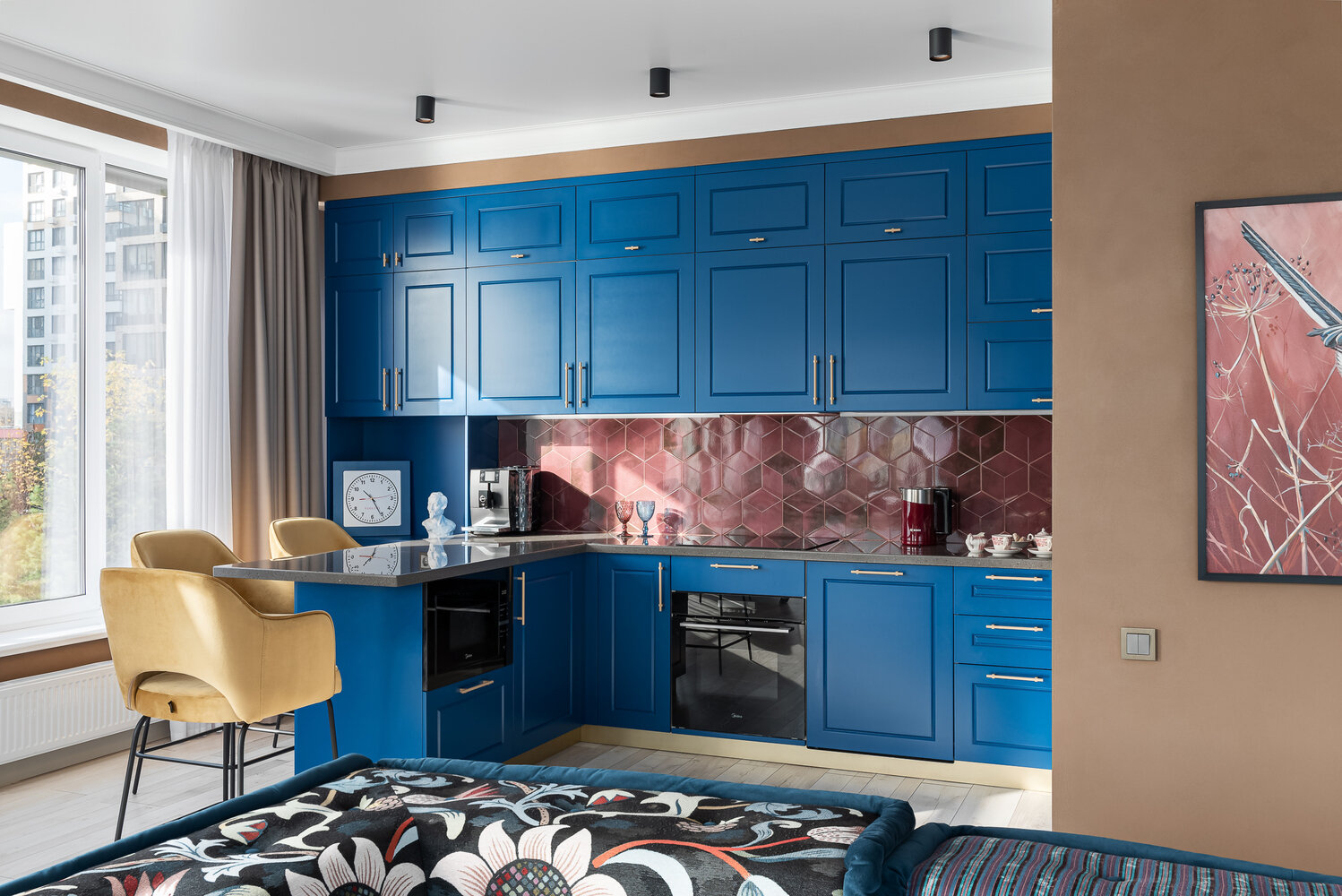 Фотография: Кухня и столовая в стиле Современный, Эклектика, Квартира, Проект недели, Москва, 4 и больше, Более 90 метров, Татьяна Бакланова – фото на INMYROOM Фотография: Кухня и столовая в стиле Современный, Эклектика, Квартира, Проект недели, Москва, 4 и больше, Более 90 метров, Татьяна Бакланова – фото на INMYROOM