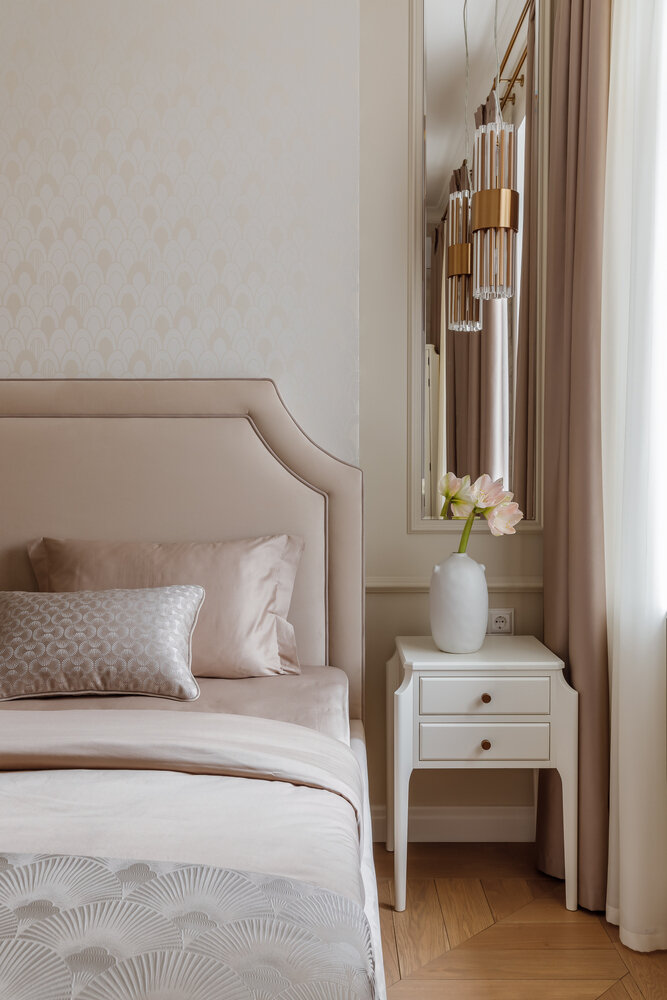Фотография: Спальня в стиле Классический, Современный, Квартира, Проект недели, Москва, Кирпичный дом, 4 и больше, Более 90 метров, Анастасия Меньшонкова – фото на INMYROOM Фотография: Спальня в стиле Классический, Современный, Квартира, Проект недели, Москва, Кирпичный дом, 4 и больше, Более 90 метров, Анастасия Меньшонкова – фото на INMYROOM
