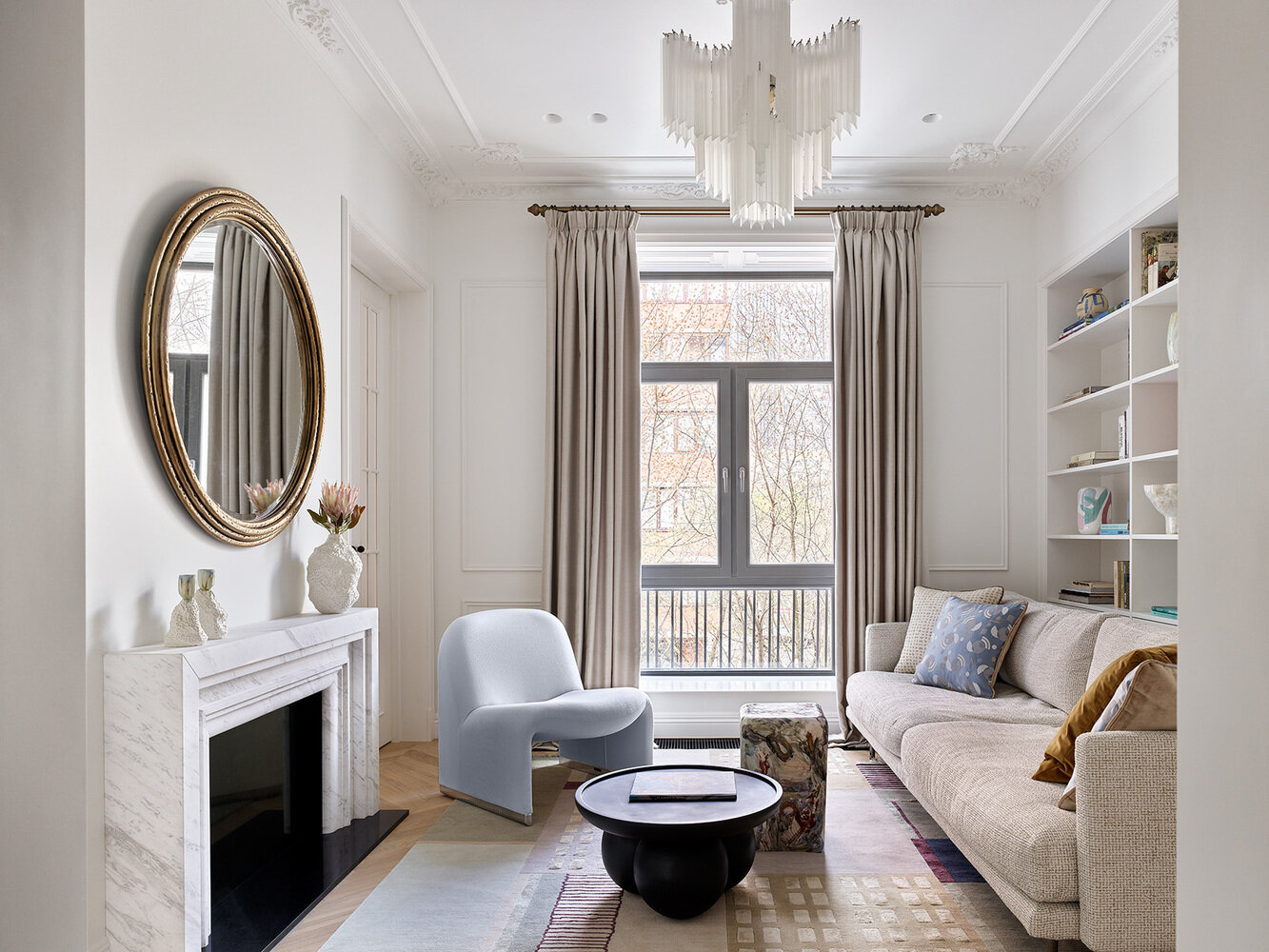 Фотография: Гостиная в стиле Классический, Современный, Квартира, Проект недели, Москва, 2 комнаты, 40-60 метров, Elements – фото на INMYROOM