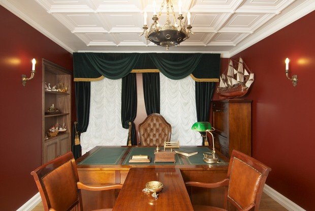 Фото из портфолио Офис в старинном особняке – фотографии дизайна интерьеров на INMYROOM