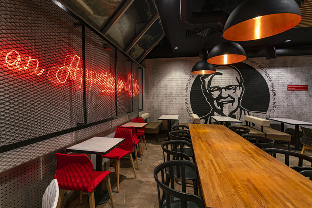 Фото из портфолио Ресторан KFC – фотографии дизайна интерьеров на INMYROOM