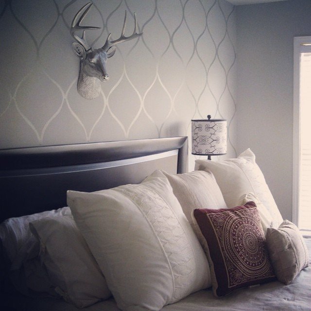 Фотография: Спальня в стиле Современный, Декор интерьера, Малогабаритная квартира, Советы – фото на INMYROOM