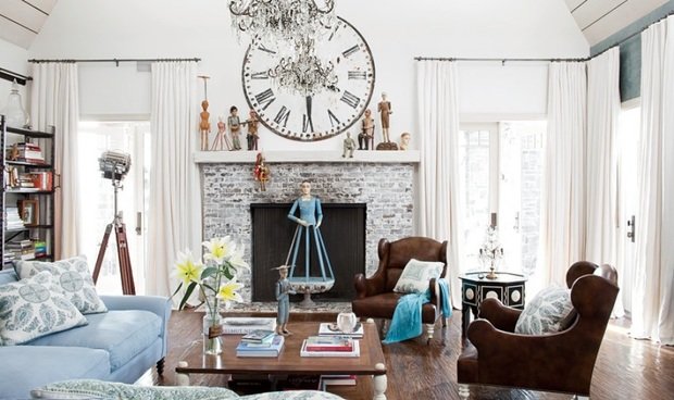 Фотография: Гостиная в стиле Прованс и Кантри, Классический, Современный, Дом, Дома и квартиры, Интерьеры звезд – фото на INMYROOM