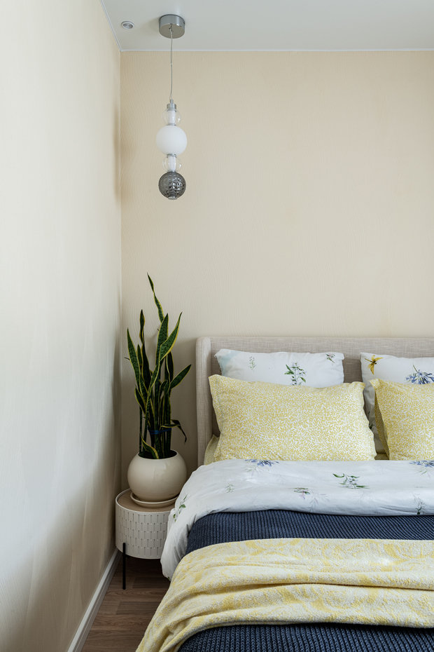 Фотография: Спальня в стиле Современный, Квартира, Проект недели, Москва, 2 комнаты, до 40 метров, Екатерина Проскурина – фото на INMYROOM