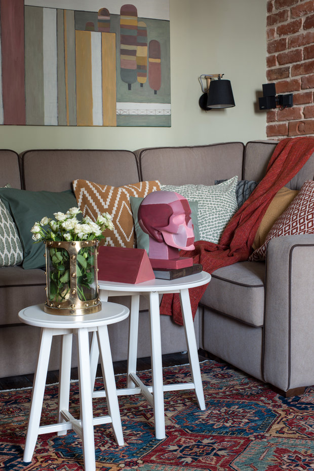 Фотография: Гостиная в стиле Скандинавский, Лофт, Эклектика, Квартира, Проект недели, Москва, Блочный дом, 3 комнаты, 60-90 метров, И-209, Людмила Данилевич – фото на INMYROOM