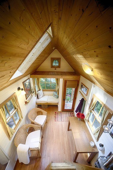 Фотография: Гостиная в стиле Прованс и Кантри, Малогабаритная квартира, Дом, США, Дома и квартиры, Чердак, Дом на колесах – фото на INMYROOM