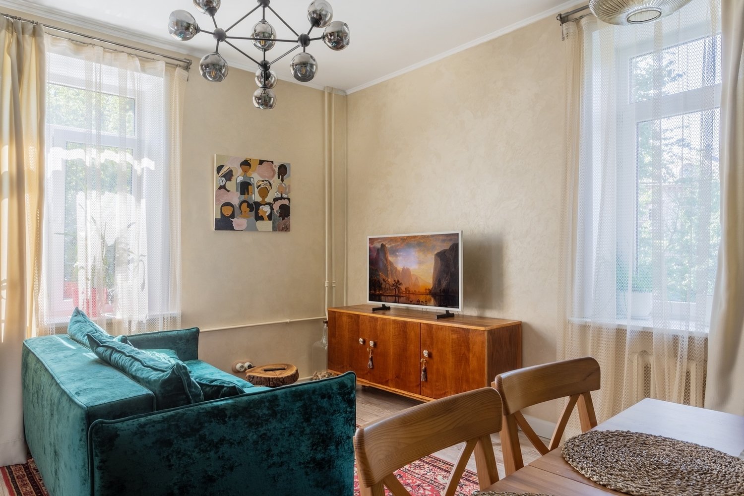 Фотография: Гостиная в стиле Эклектика, Квартира, Проект недели, Видное, Сталинка, 2 комнаты, 40-60 метров – фото на INMYROOM