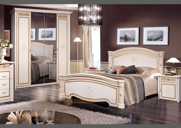 Фотография: Спальня в стиле Классический, Декор интерьера – фото на INMYROOM