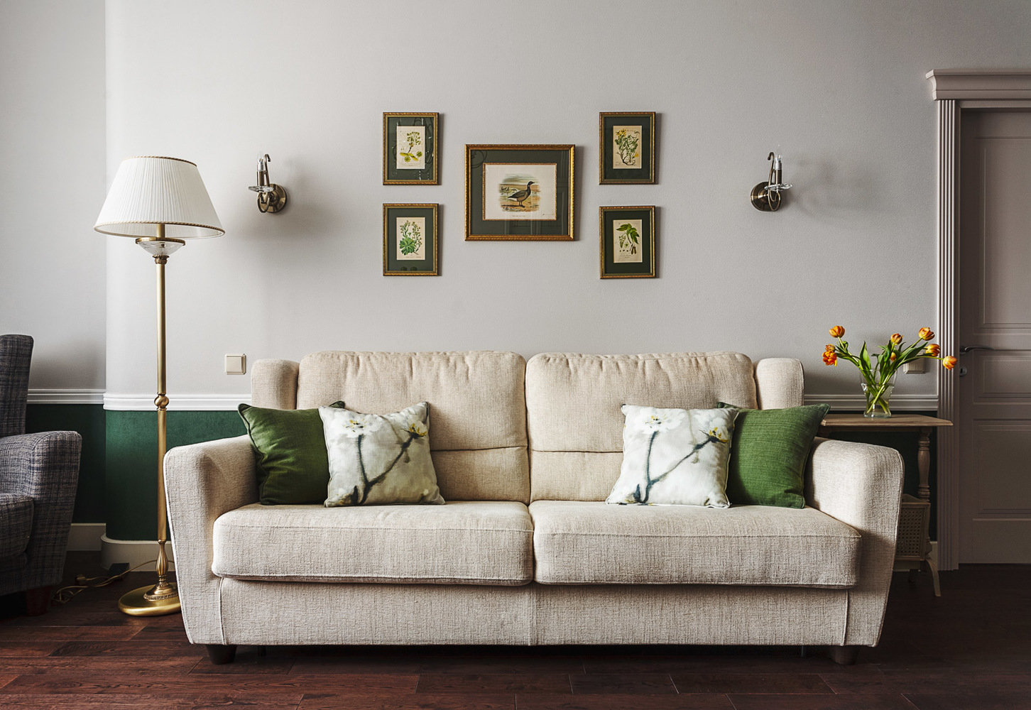 Фотография: Гостиная в стиле Прованс и Кантри, Современный, Квартира, Проект недели, Москва, Марина Саркисян, Сергей Красюк, новостройка, 4 и больше, Более 90 метров – фото на INMYROOM