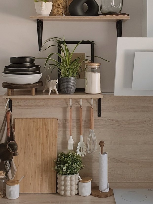 Фотография: Кухня и столовая в стиле Скандинавский, Ремонт на практике, Панельный дом – фото на INMYROOM