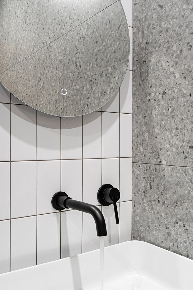 Фотография: Ванная в стиле Современный, Минимализм, Малогабаритная квартира, Квартира, Студия, Проект дня, Казань, до 40 метров, Марьям Разуваева, Антон Разуваев – фото на INMYROOM