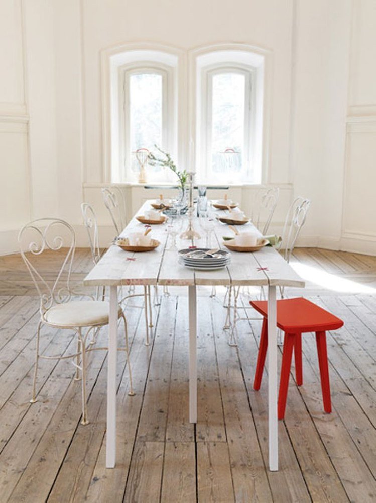 Фотография: Кухня и столовая в стиле Прованс и Кантри, Скандинавский, Декор интерьера, Декор дома, Пол – фото на INMYROOM Фотография: Кухня и столовая в стиле Прованс и Кантри, Скандинавский, Декор интерьера, Декор дома, Пол – фото на INMYROOM