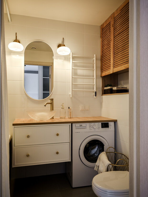 Фотография: Ванная в стиле Скандинавский, Современный, Малогабаритная квартира, Квартира, Проект дня, Красногорск, Московская область, 1 комната, до 40 метров, Ольга Мирзабаева, современный с элементами классики и роскоши, Дарья Постникова – фото на INMYROOM