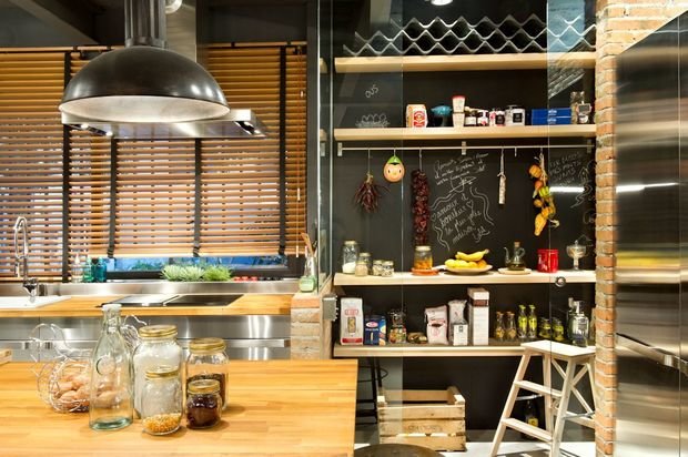 Фотография: Кухня и столовая в стиле Лофт, Дом, Дома и квартиры – фото на INMYROOM