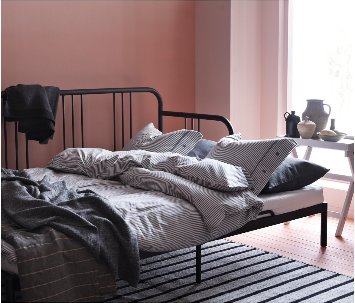 Фотография: Спальня в стиле Минимализм, Гид, ИКЕА – фото на INMYROOM Фотография: Спальня в стиле Минимализм, Гид, ИКЕА – фото на INMYROOM